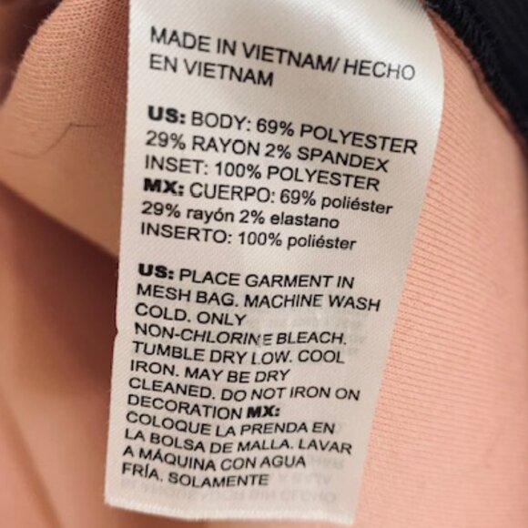 Chico's medium zip up jacket with mesh zippered sides - Picture 11 of 11